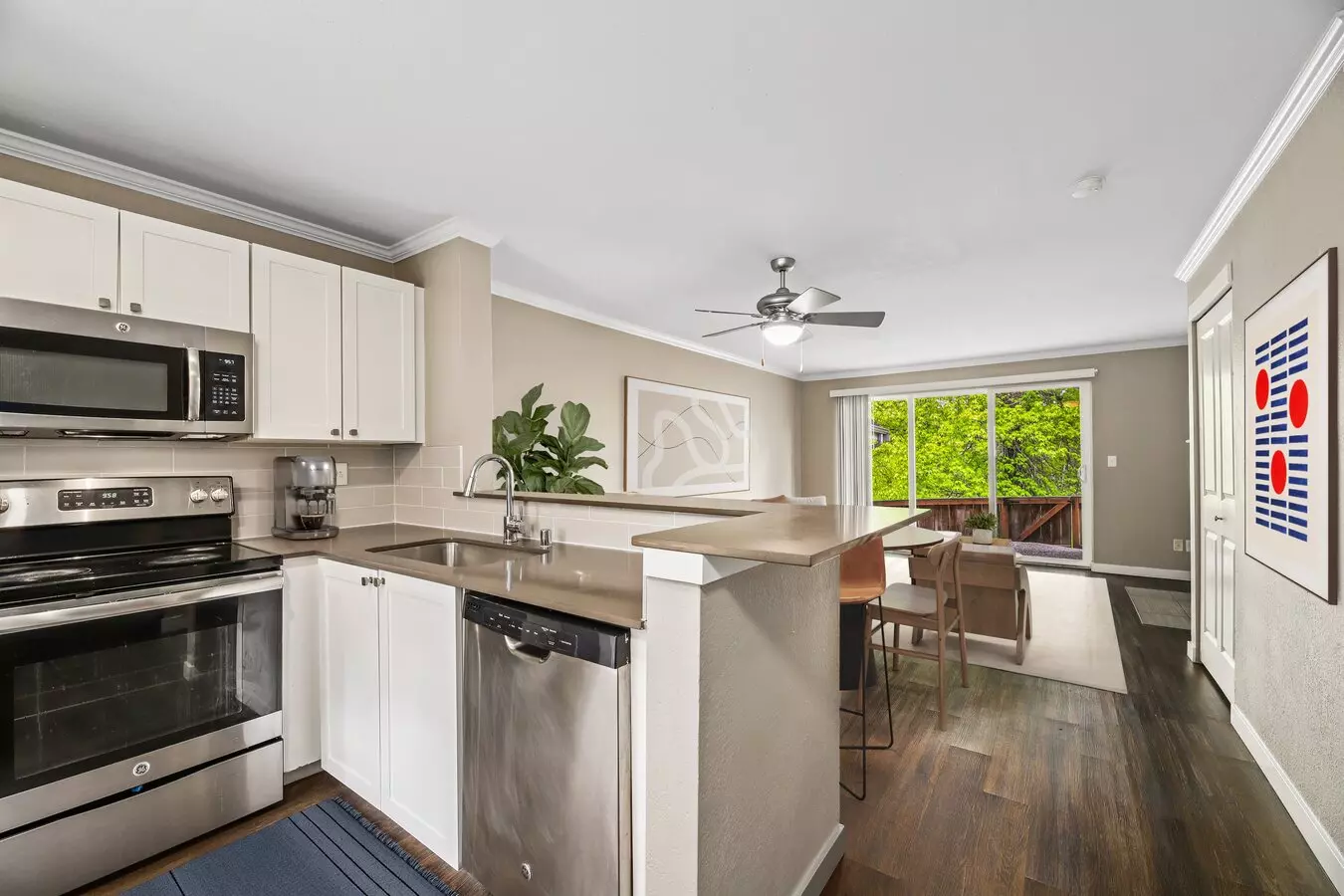 The Row Townhomes photo 3