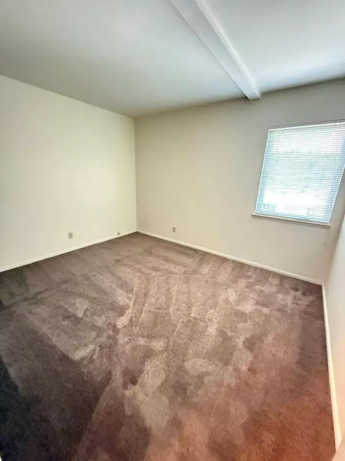 2151 CARLMONT DRIVE photo 5
