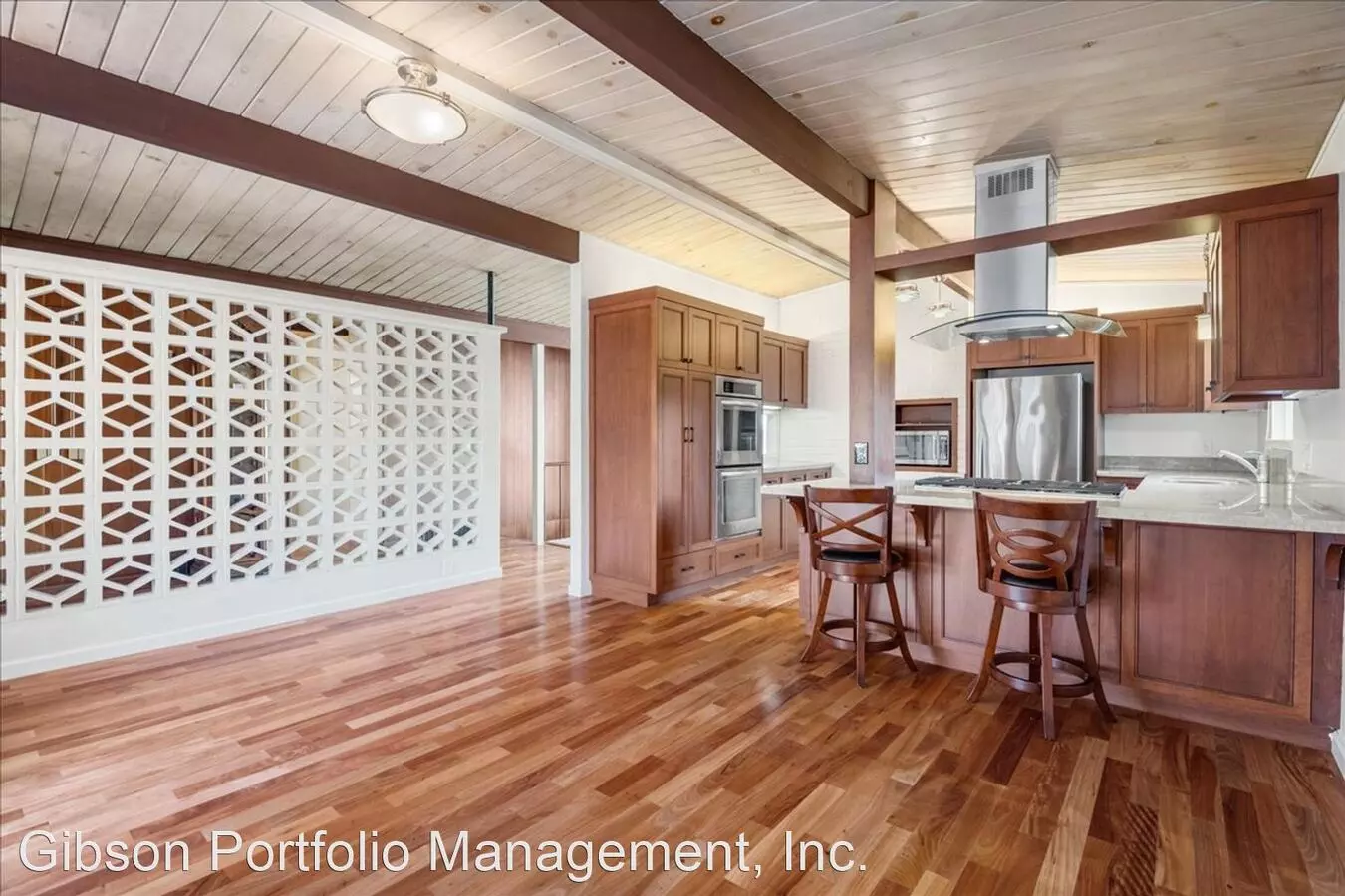 2209 Thurm Ave. photo 4