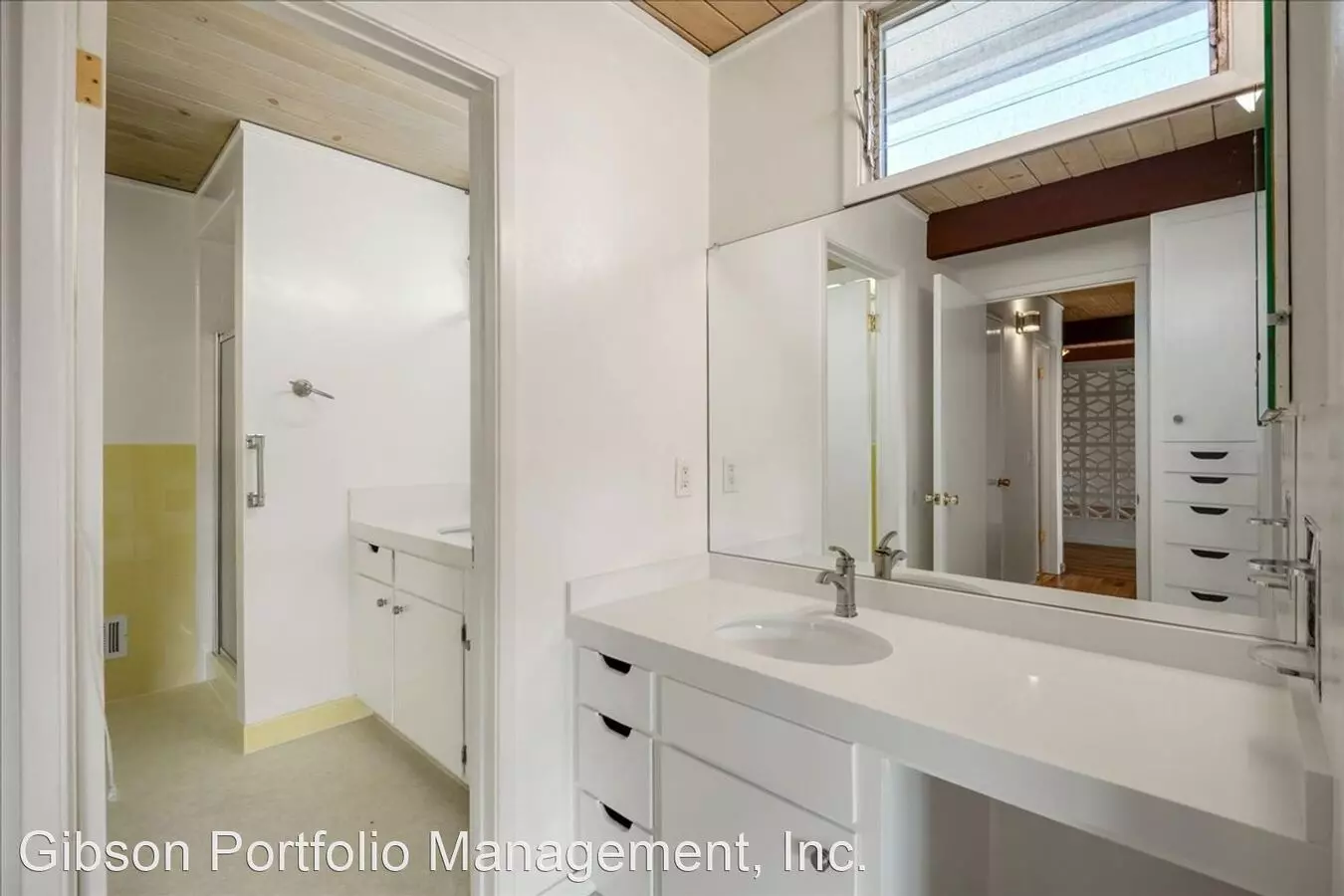 2209 Thurm Ave. photo 5