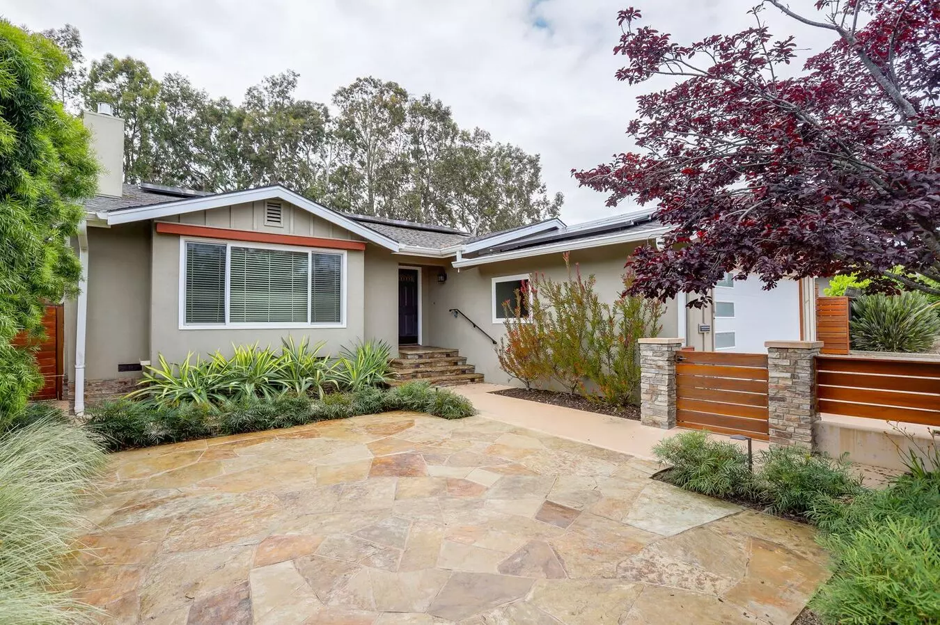 4br/3.5ba Belmont Home With Multiple Ensuite Bedrooms, A/c &amp; 2-car Garage | Youtube Tour photo 5