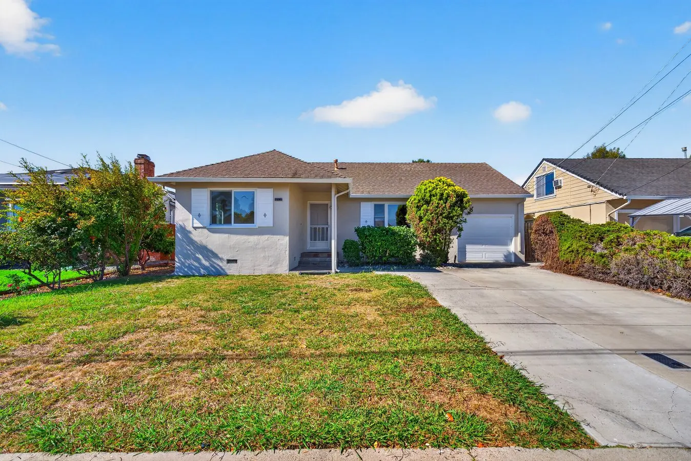 3BR/2BA Single Family House on Hiller Street · Belmont