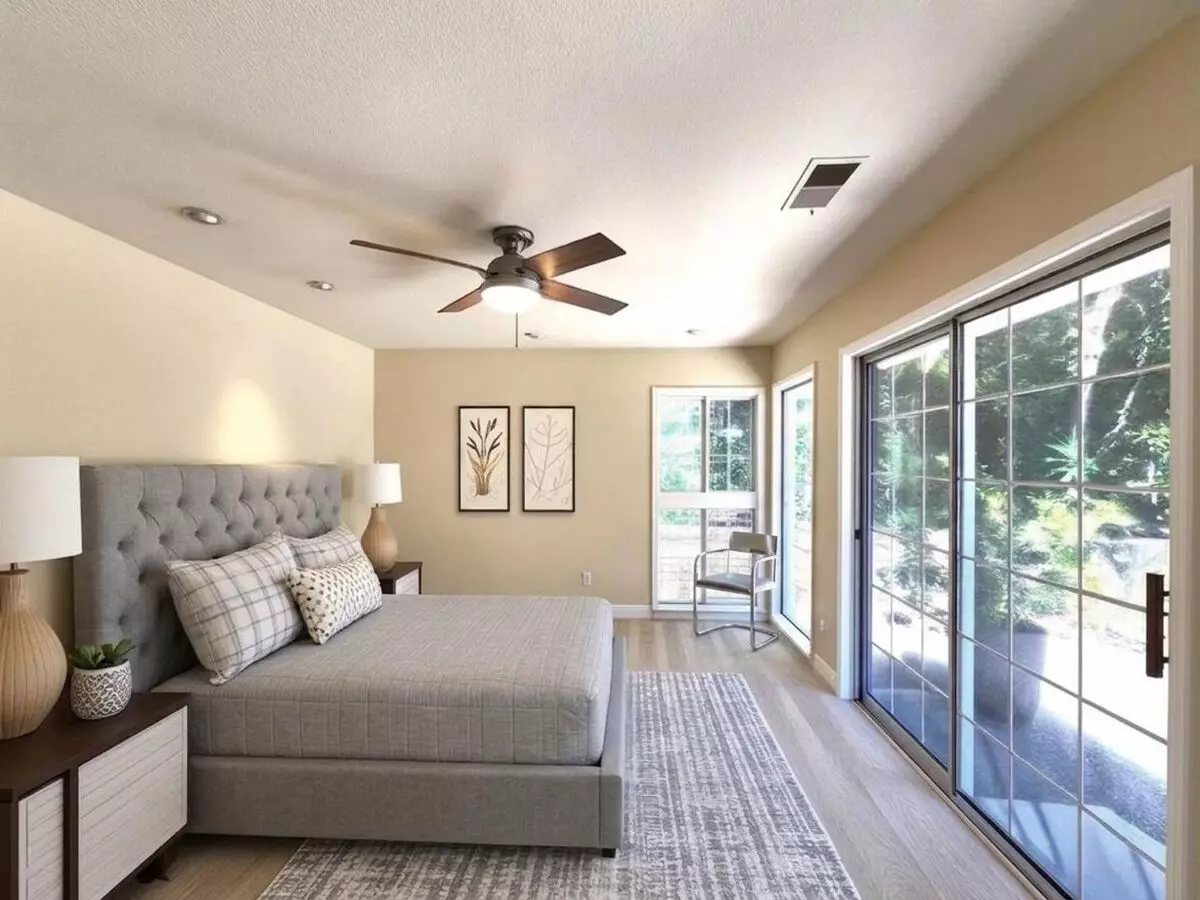 Spacious 4 Bedroom House In Belmont photo 4