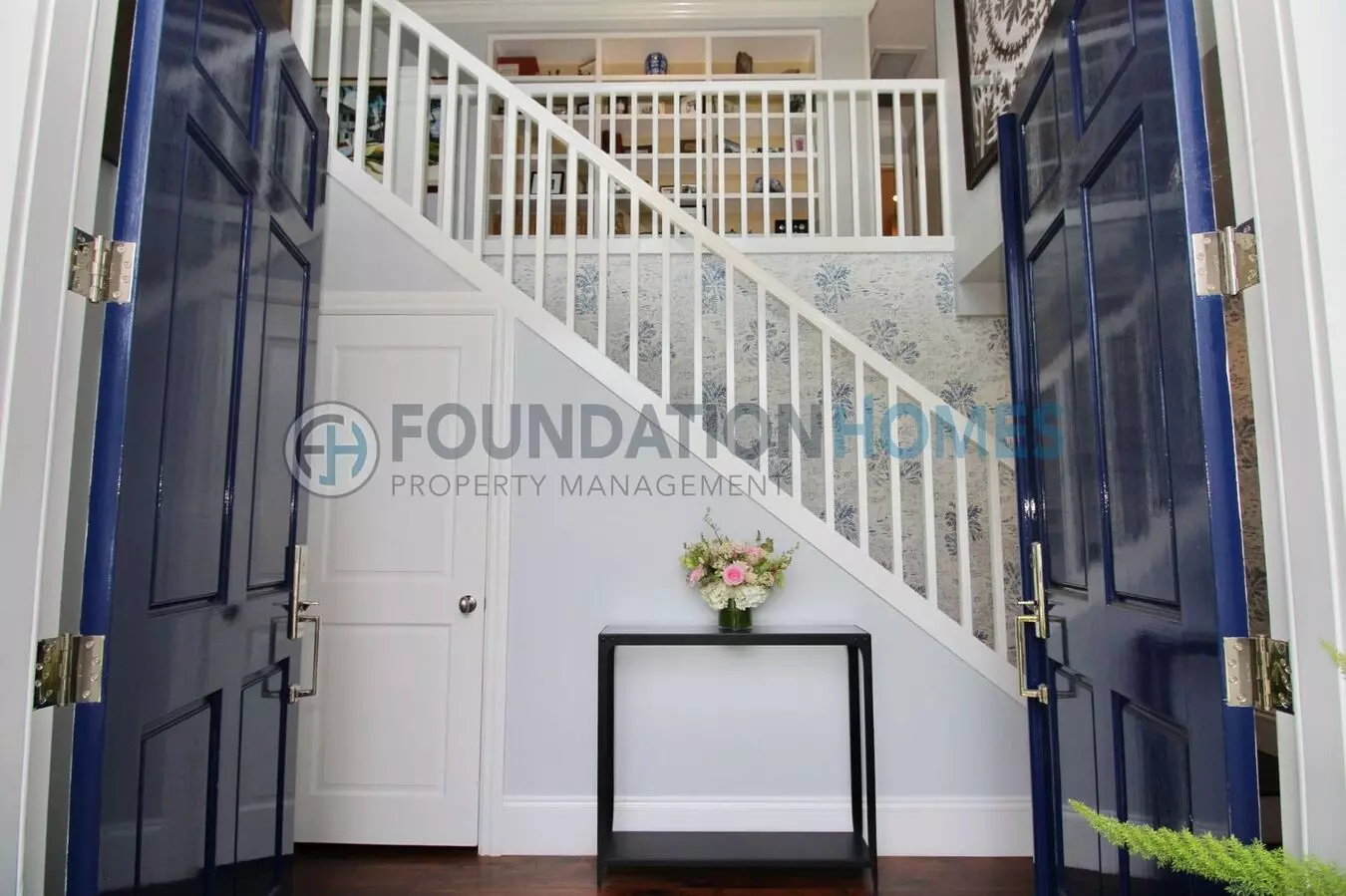 Luxury Rental In Seafirth Estates! Bay Views! Salt Water Pool! Beach Access! Foundation photo 2