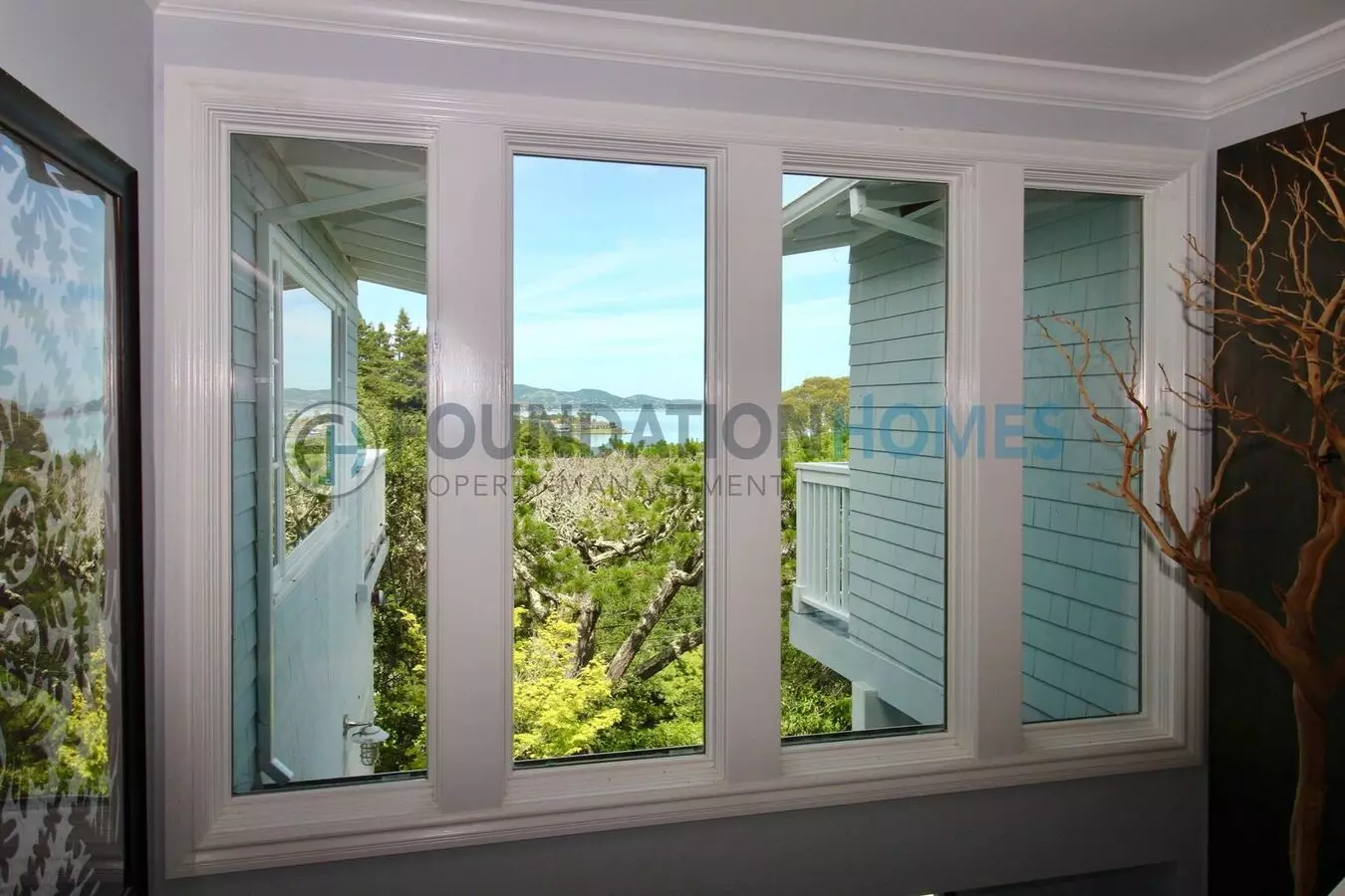 Luxury Rental In Seafirth Estates! Bay Views! Salt Water Pool! Beach Access! Foundation photo 4
