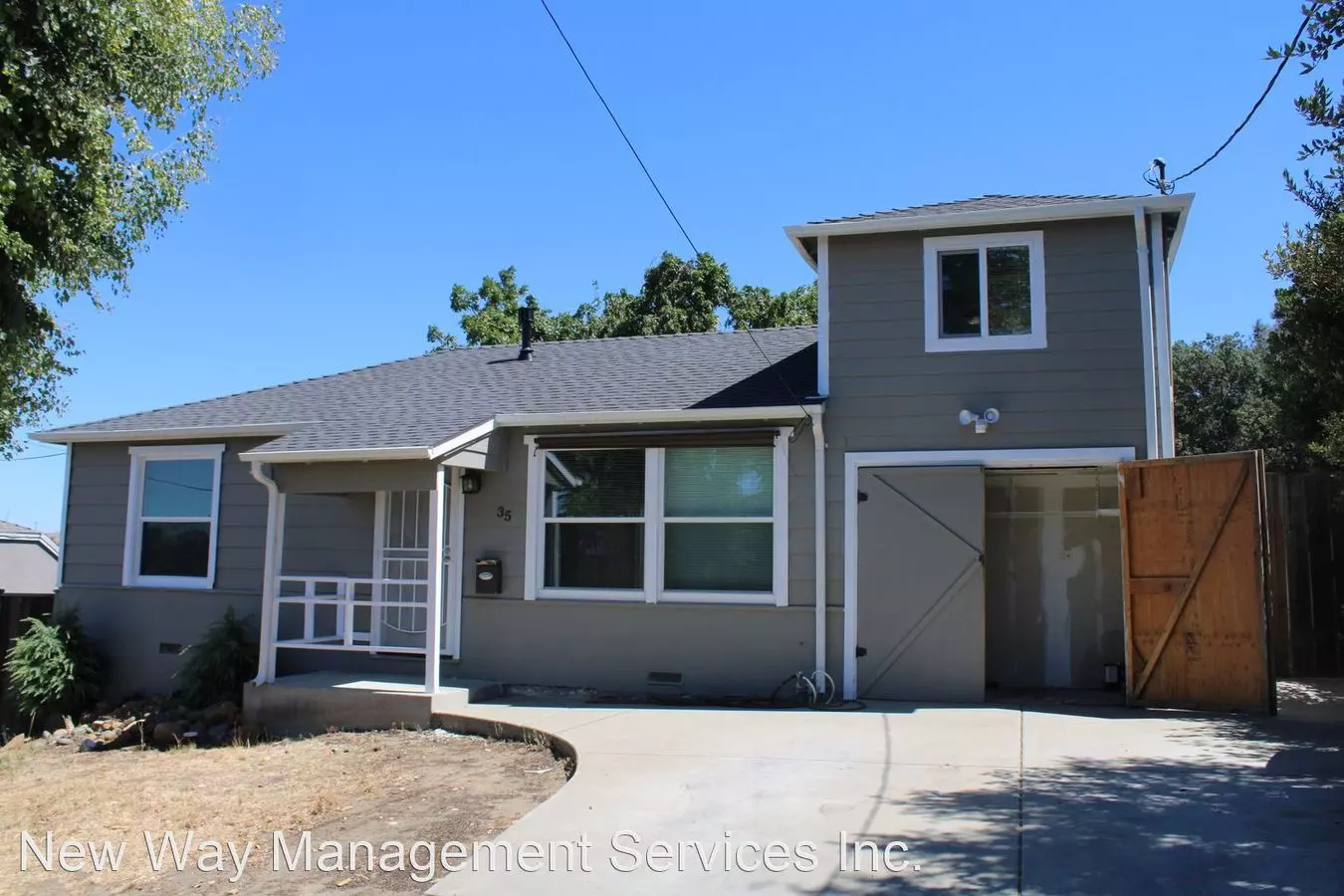 35 La Cruz Ave