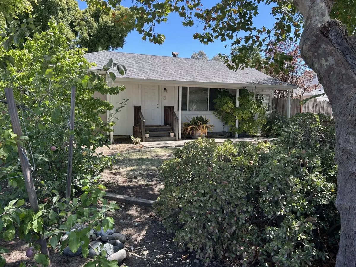 3 Linda Vista St Benicia, CA 94510 photo 2