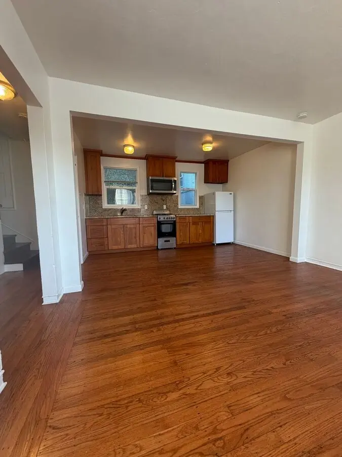 1602 Ashby Ave photo 3