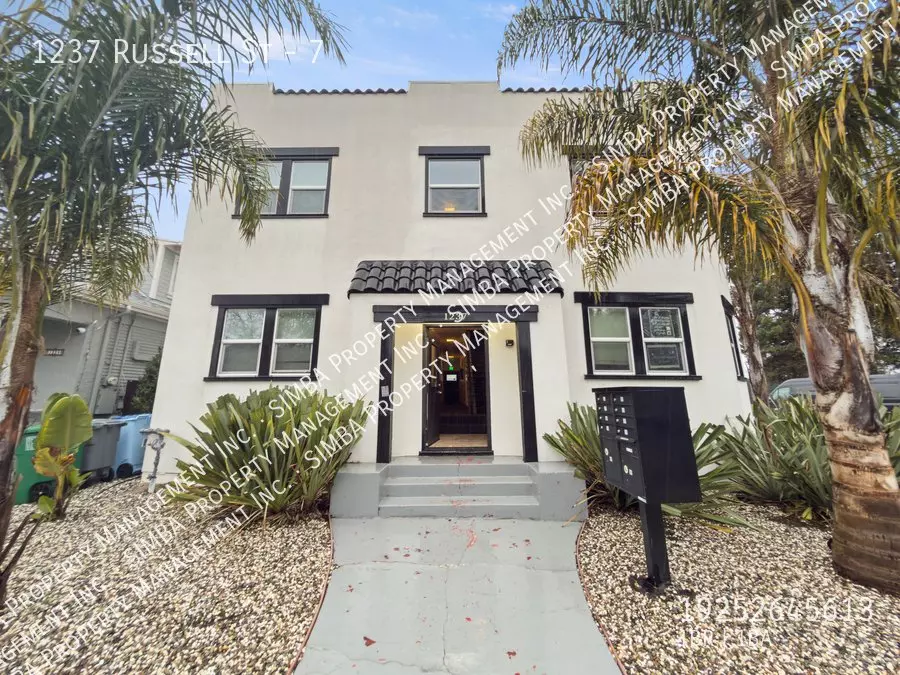 1237 Russell Street, Berkeley, CA 94702 photo 3