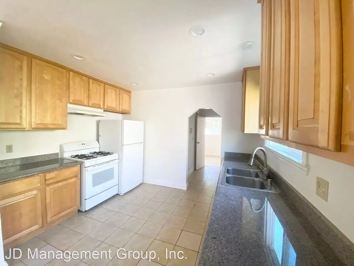 1266 Bancroft Way, Berkeley, CA 94702 photo 3