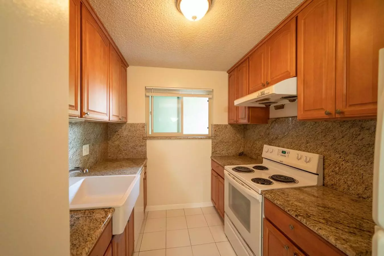 1509 Hearst photo 3