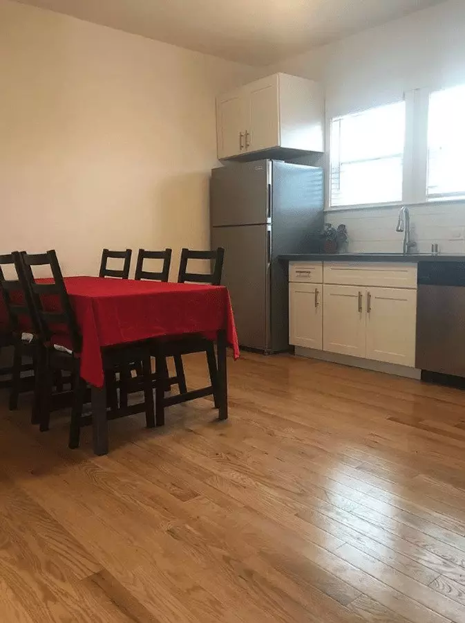 1628-30 Tyler Street photo 4