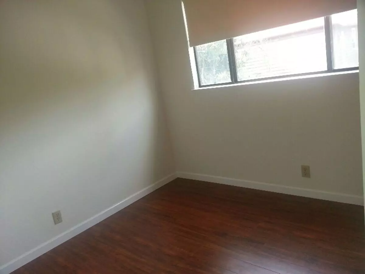 1708 Dwight Way photo 3