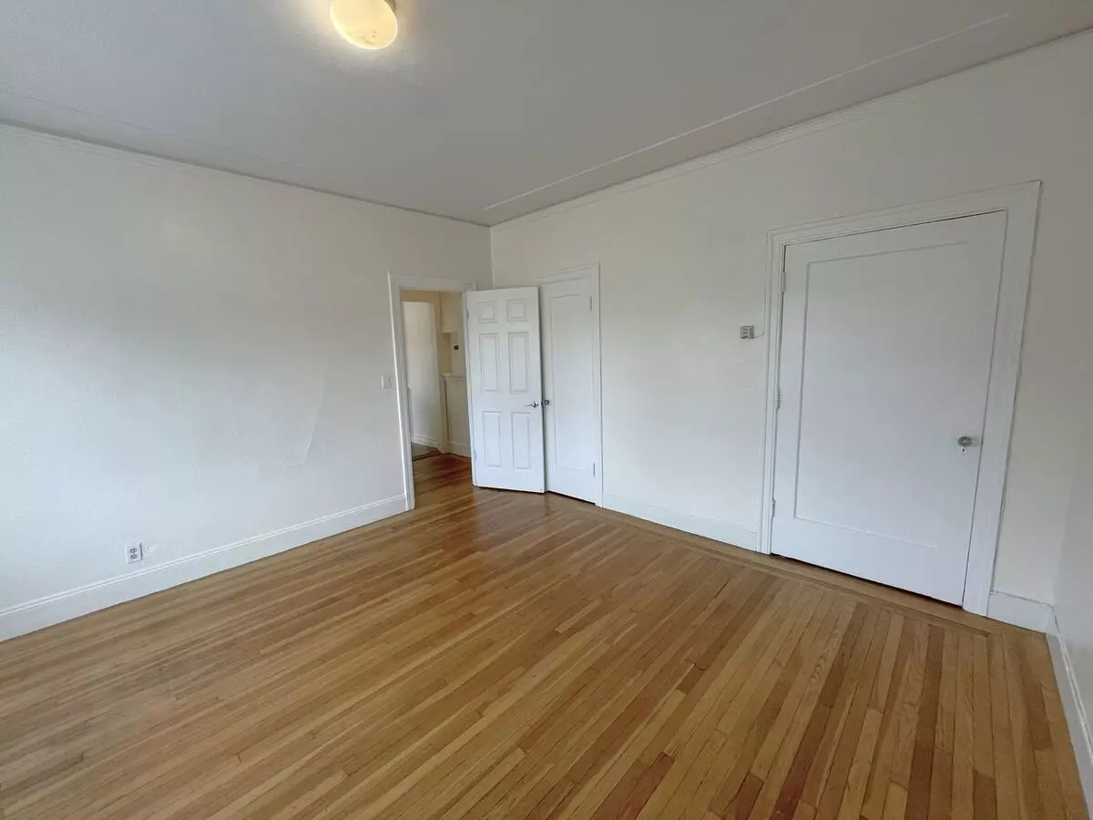 1806 #8 Walnut Street, Berkeley - Experience North Berkeley Living! photo 3