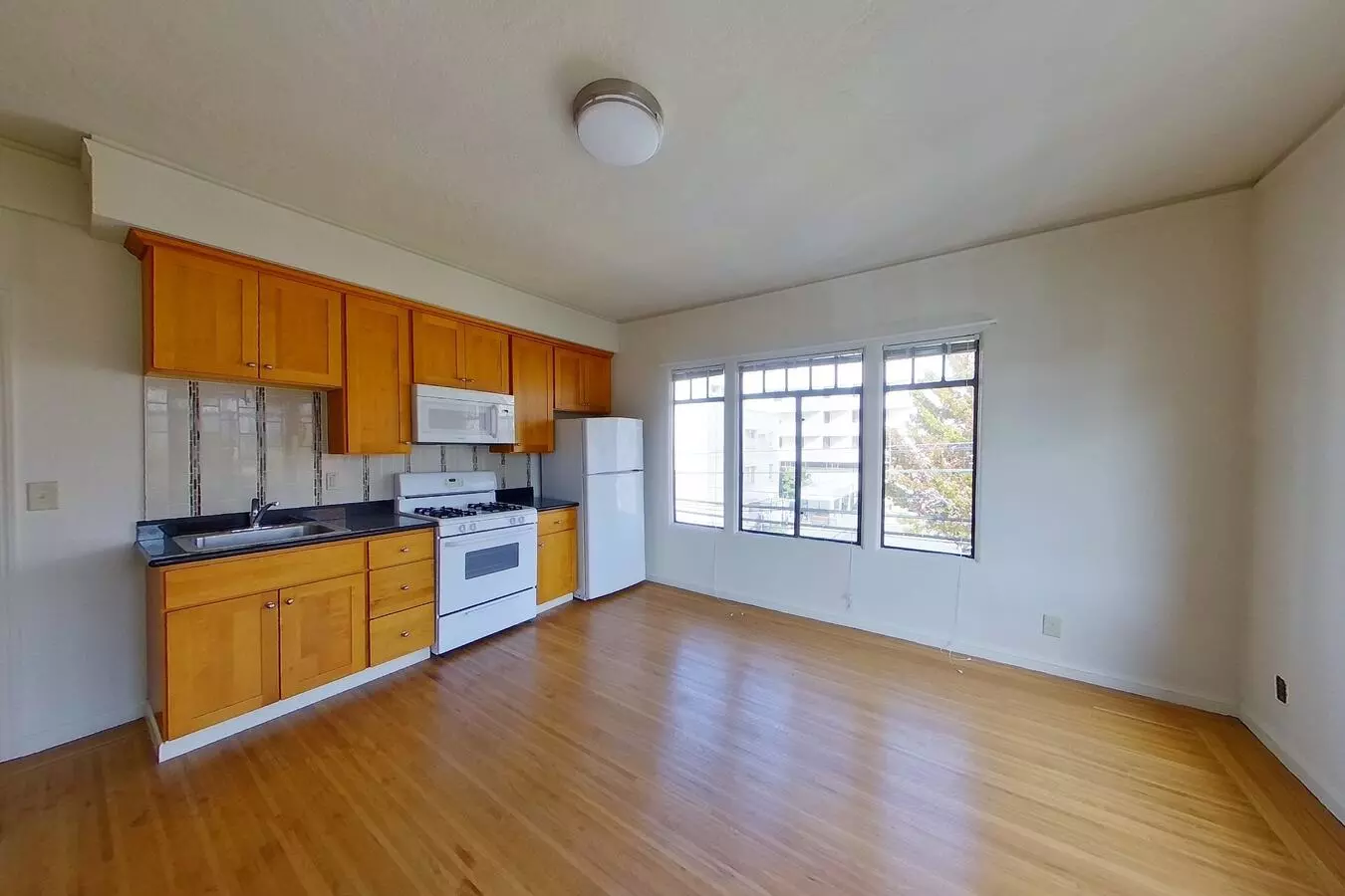 2030 Dwight Way Rentals photo 4
