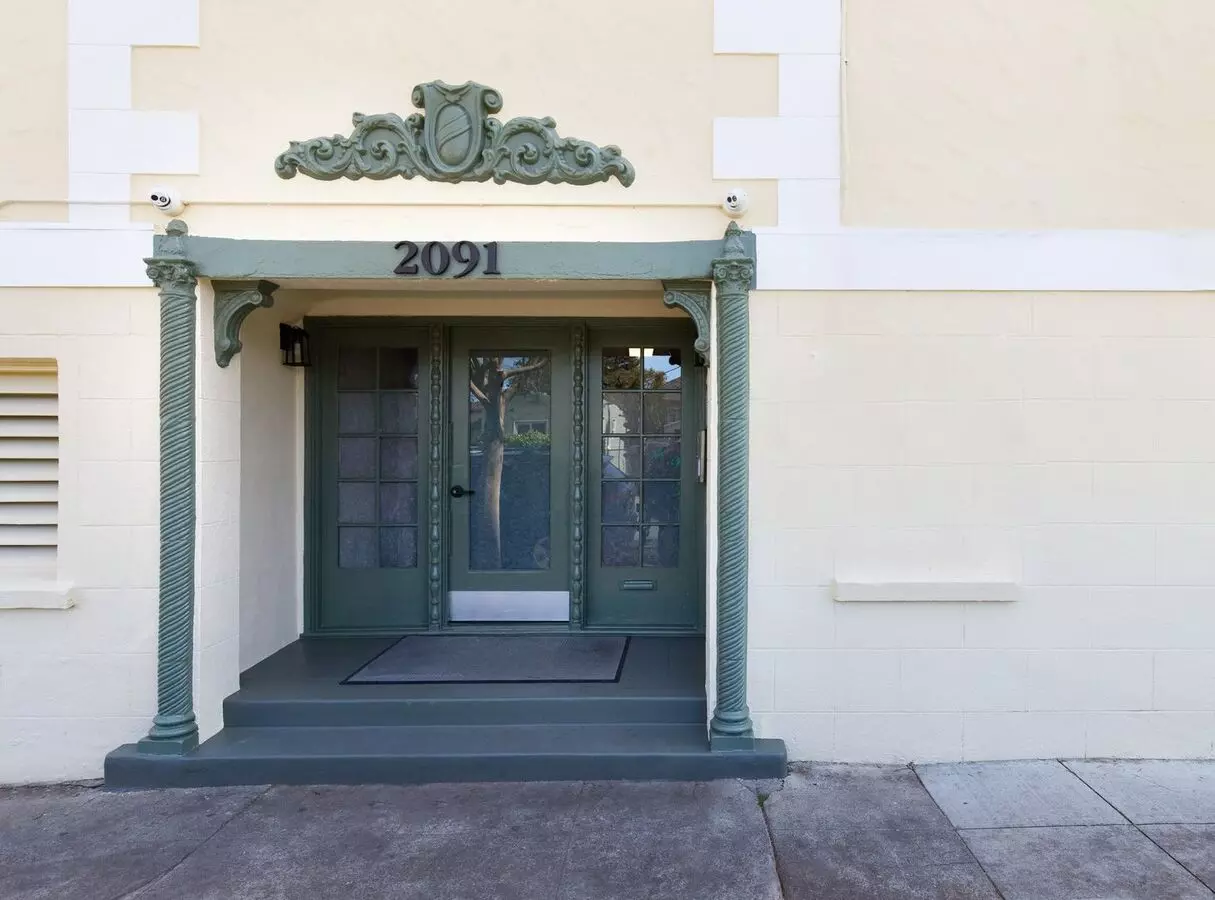 2091 California photo 2