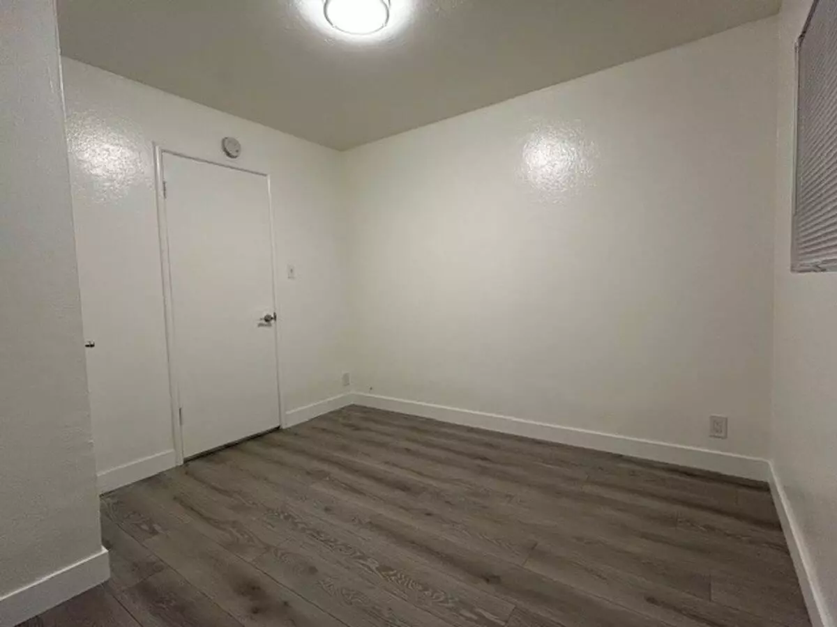 Comfortable 1 Bedroom Located Downtown Off Shattuck Ave photo 4