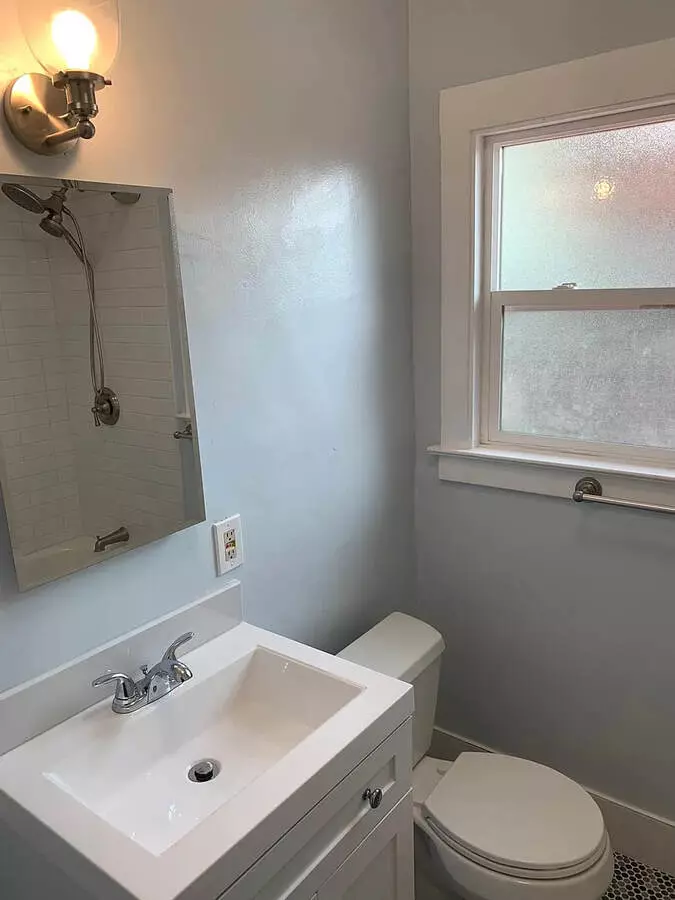 2119 Sacramento St Apt 2A photo 3