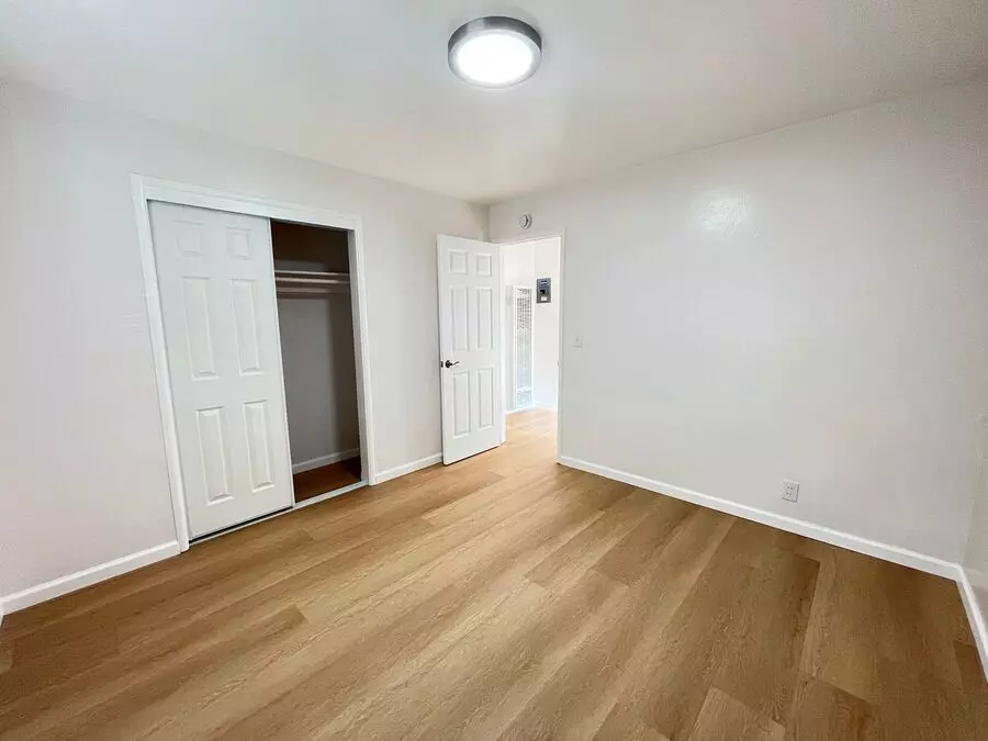 2223 Bonar Street, Berkeley, CA 94702 photo 2