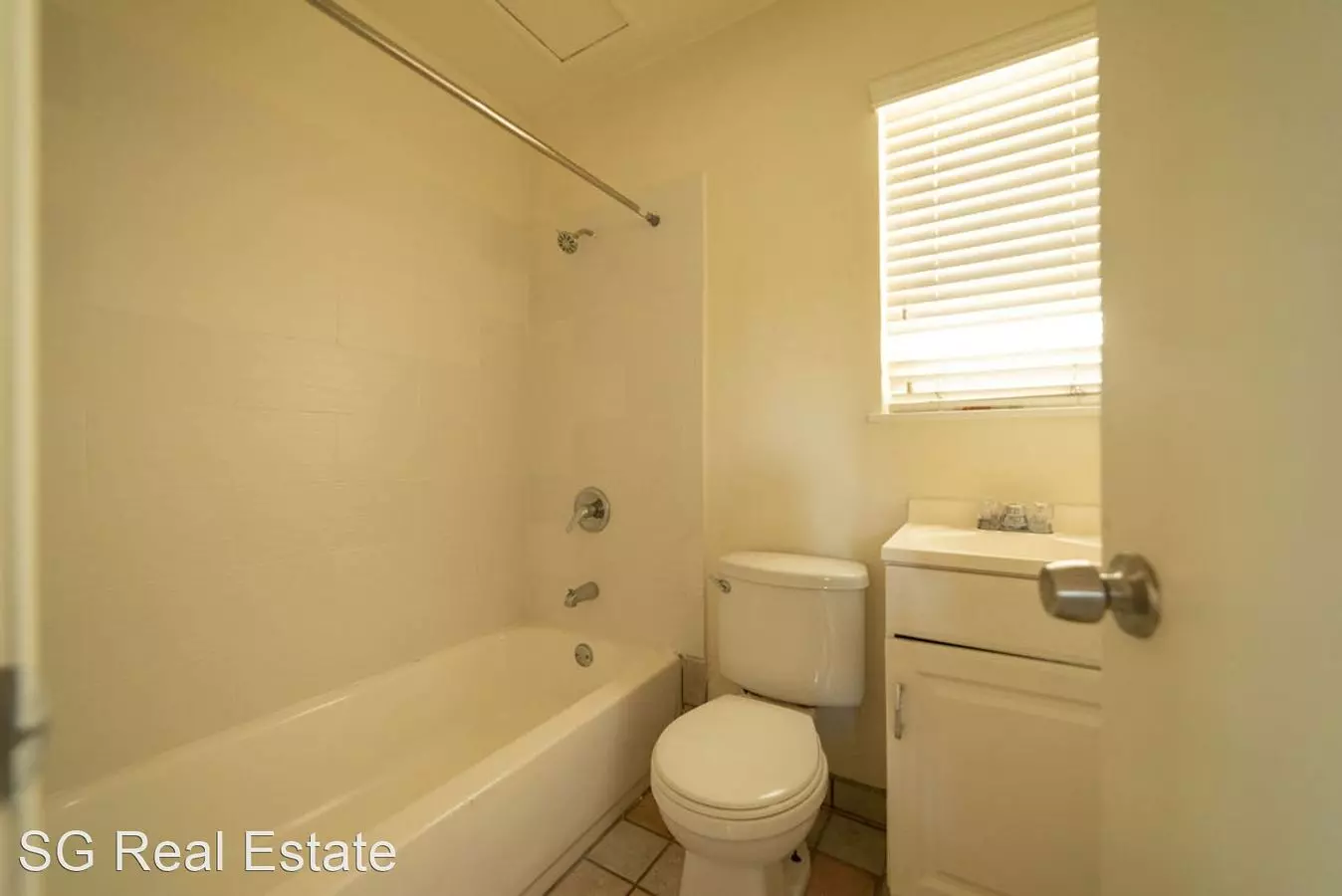 2313 Ninth Street photo 4