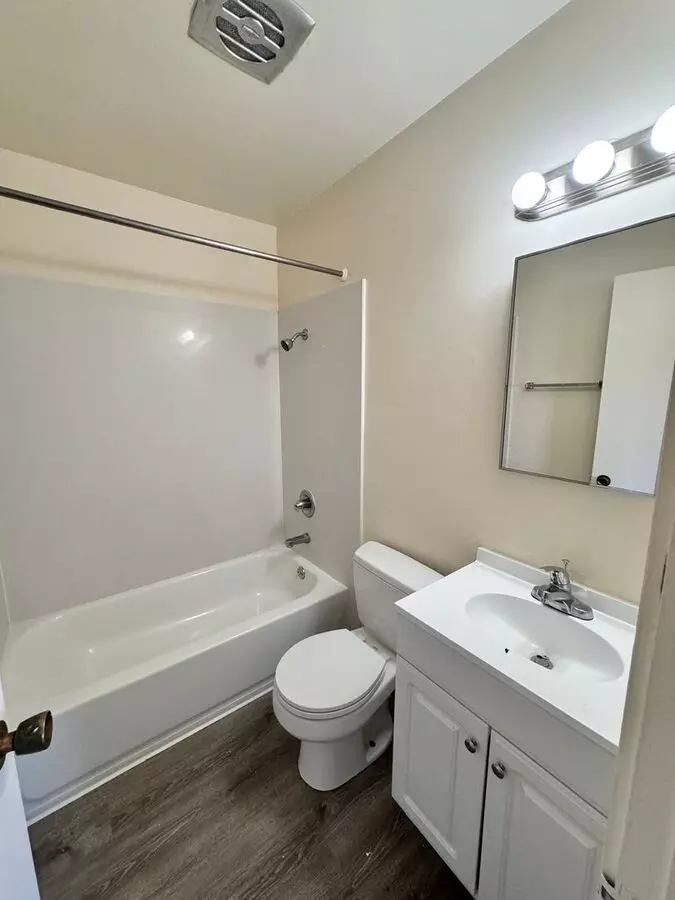 2315 Parker St photo 5
