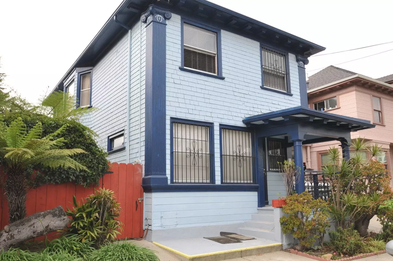 2432 Milvia St. photo 3
