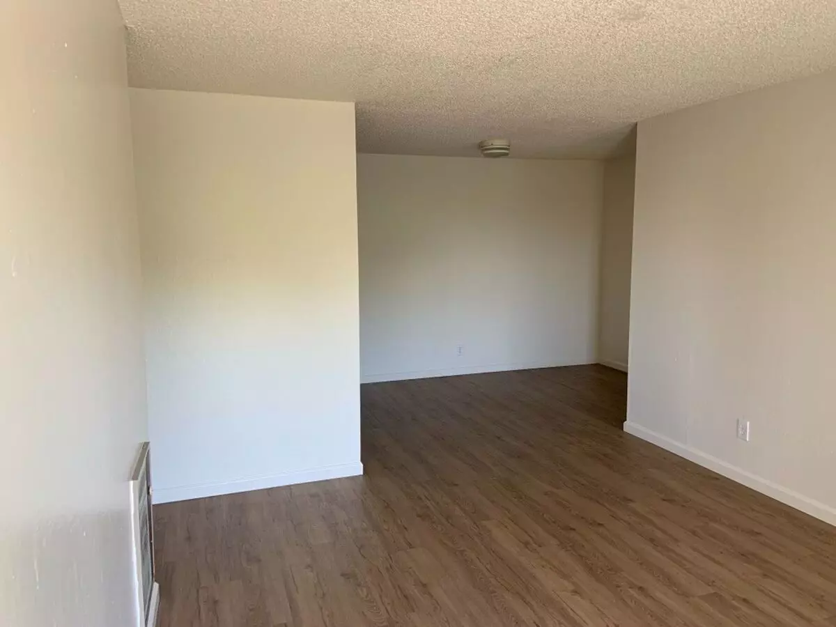 2467 Warring LLC photo 5