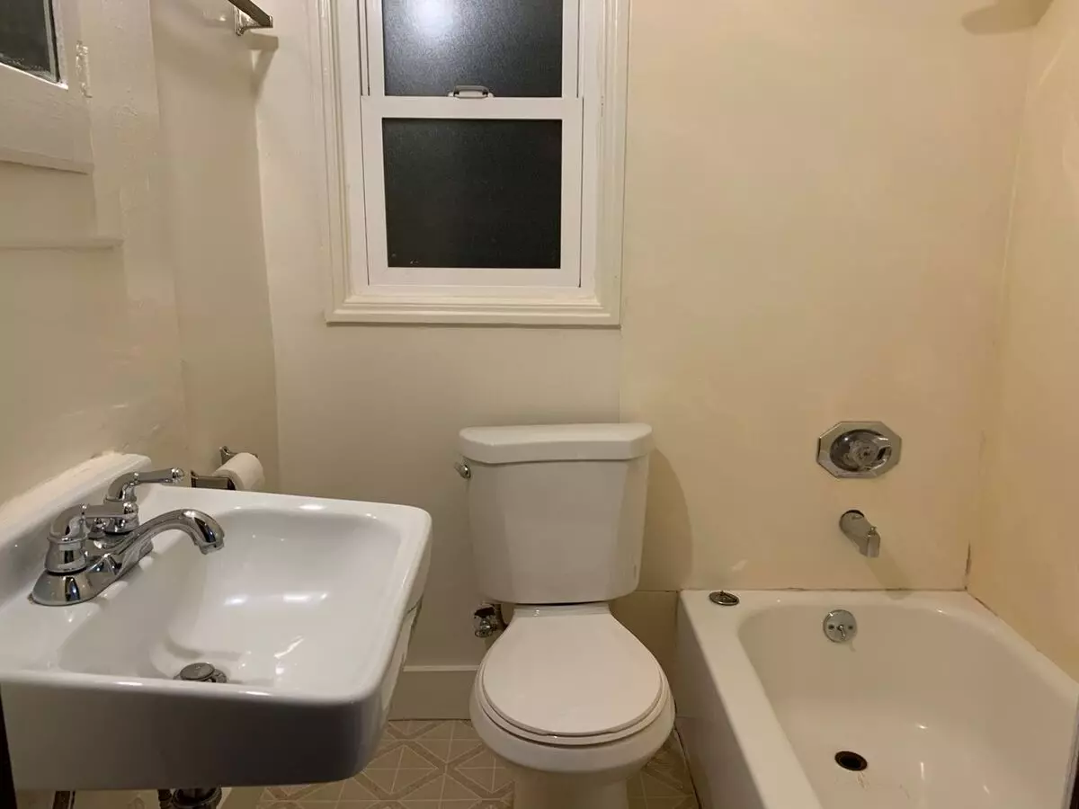 Hearst Avenue Apartments photo 5
