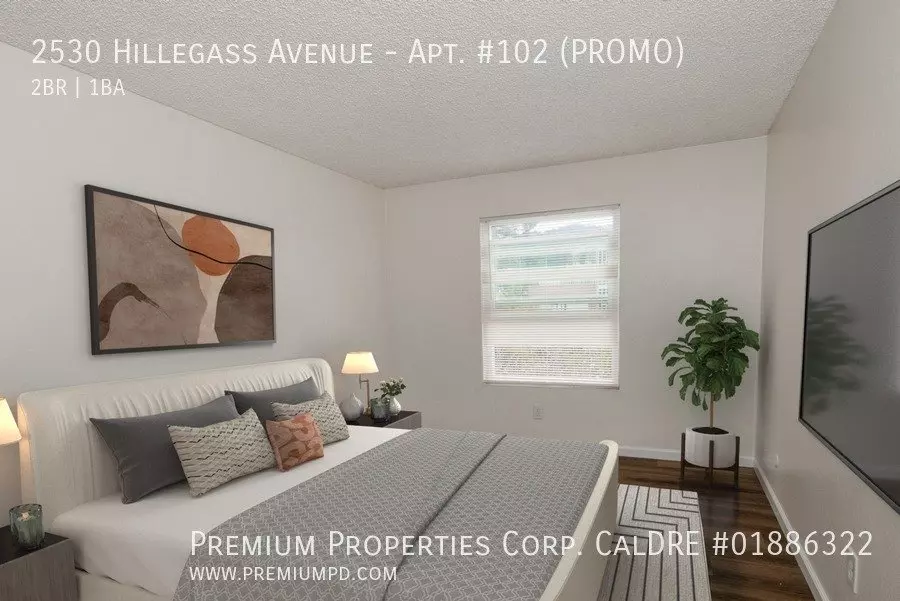 2530 Hillegass Ave photo 5