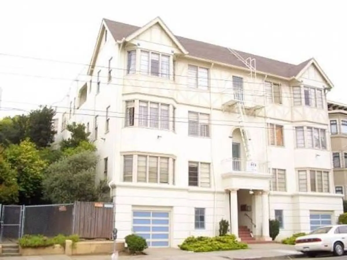 2br - 780ft2 - Prime Location! One Block To Ucb photo 2
