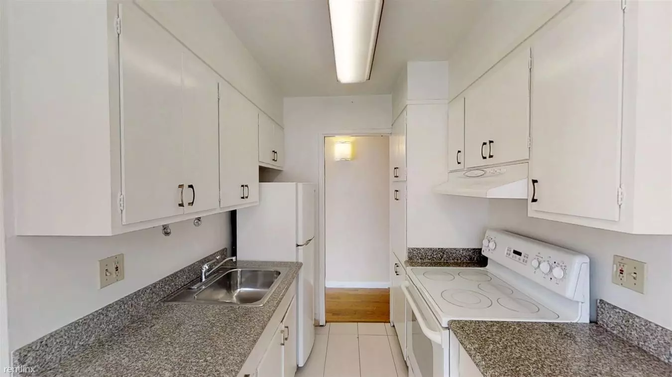 2533 Hillegass Avenue, Berkeley, CA 94704 photo 3