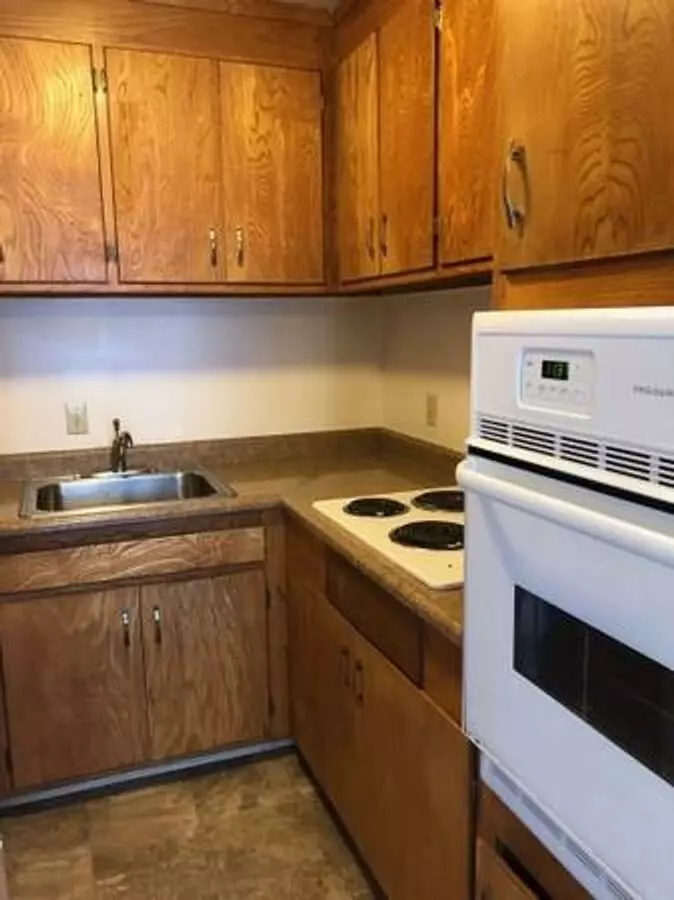 2540 Benvenue LLC photo 3