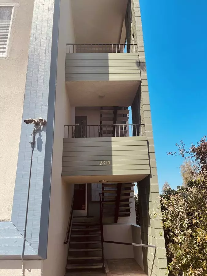 2610 Regent St. photo 5