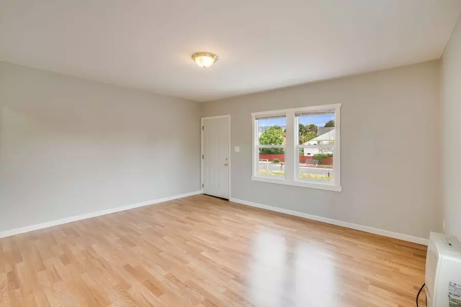 2630 Sacramento Street, Berkeley, CA 94702 photo 4