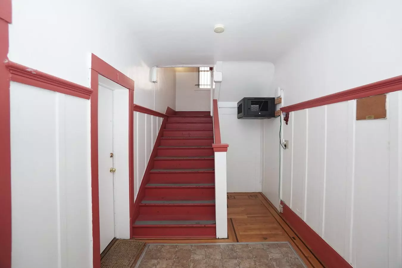 2639 College Ave. photo 5