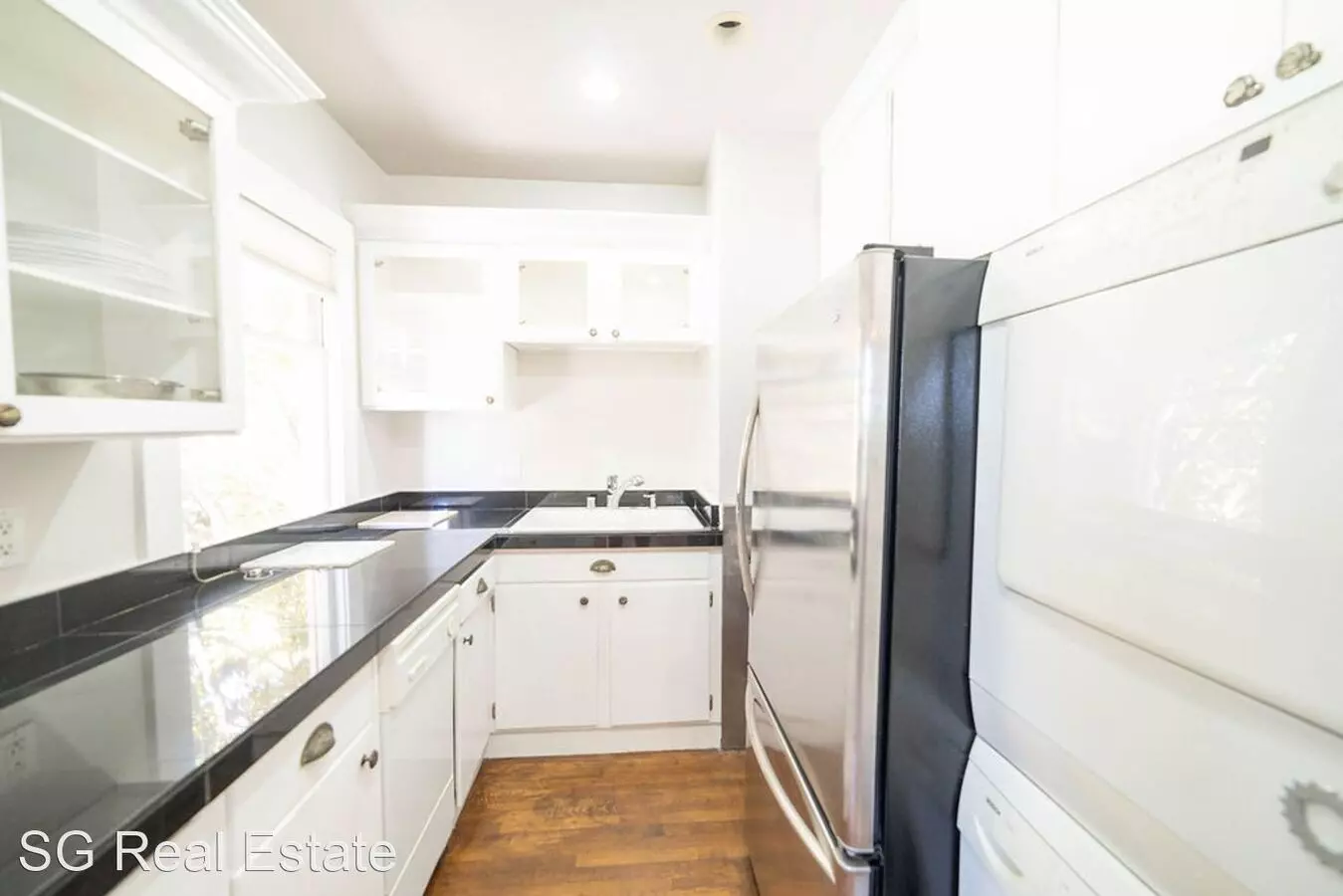 2703 Stuart photo 5