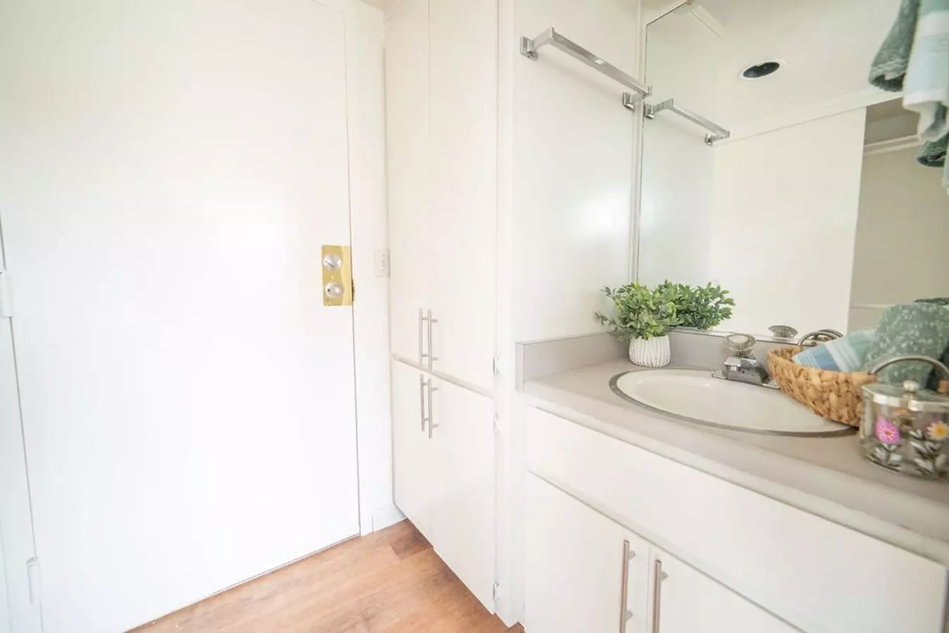 2731 Durant photo 5