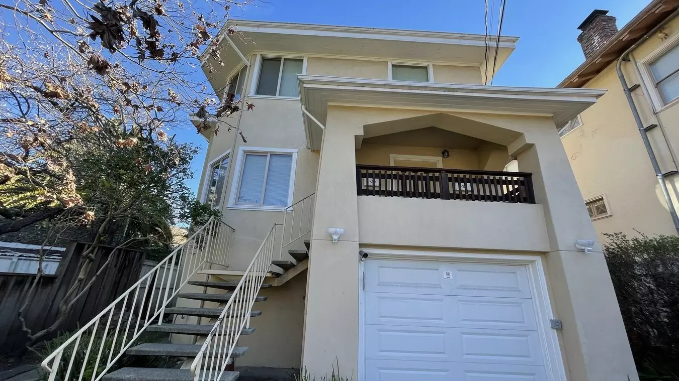 2817-2819 Hillegass Ave. photo 2