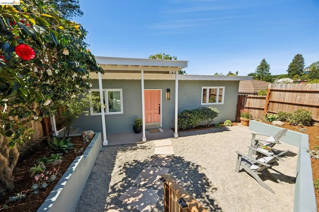 2924 Shasta Rd photo 3