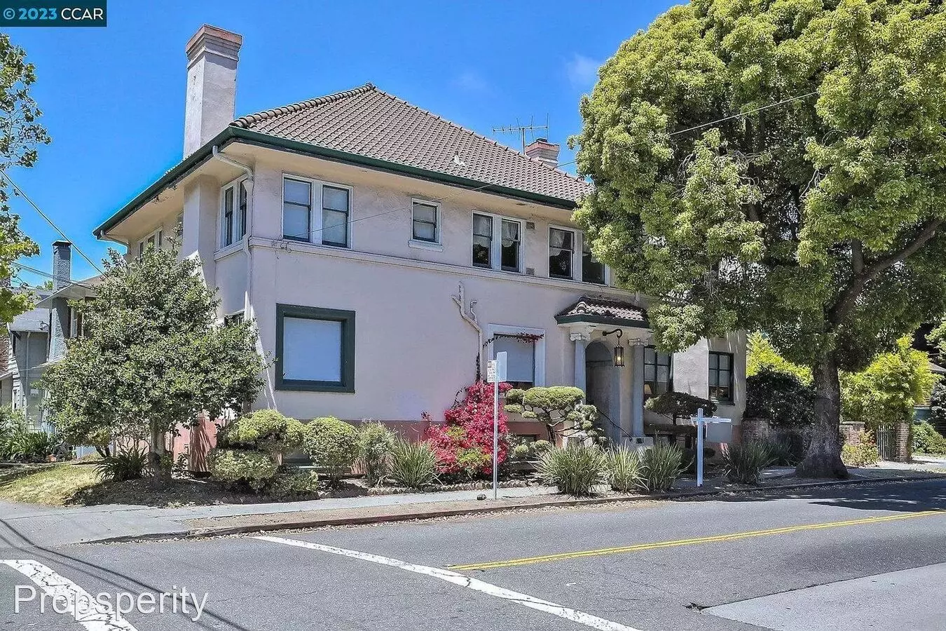 3050 College Avenue #1 photo 3