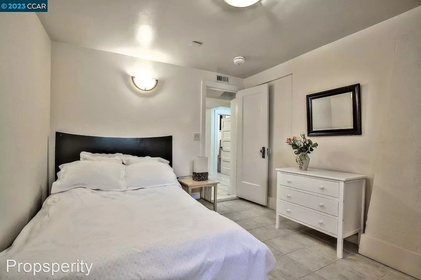 3050 College Avenue #1 photo 2