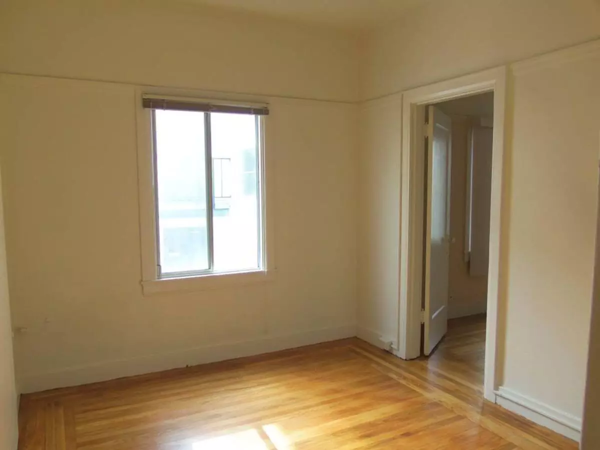 1br - 600ft2 - Sunny Apartment, Close To Everywhere! Nearby Bart photo 5