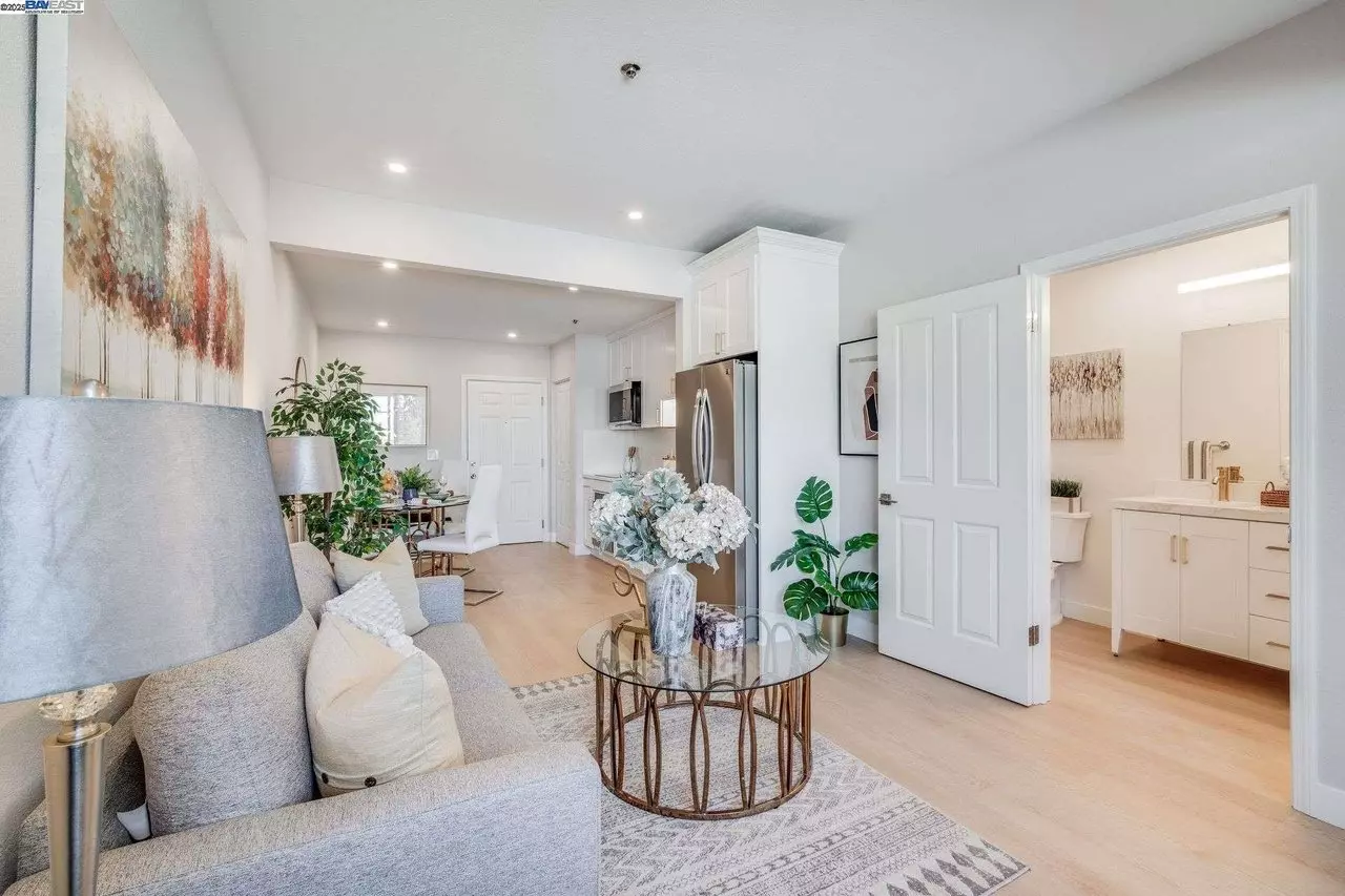 Beautiful One Bedroom Condo photo 3