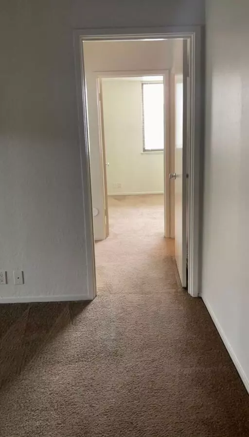 Coming Soon-large 2 Bedroom 2 Bath Modern Apartment In An Attractive Secure Building, With Balcony, Fully Decked Kitchen. photo 5
