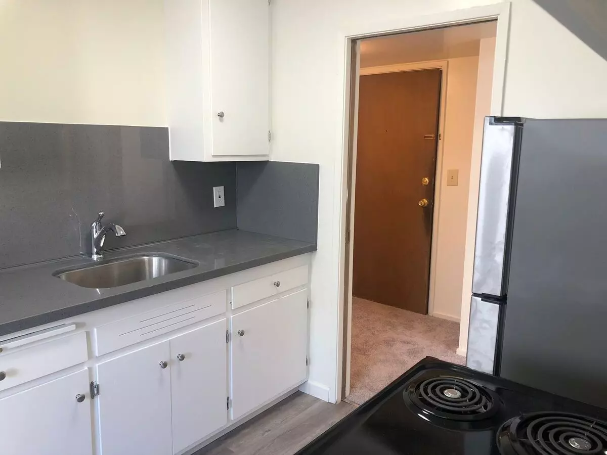 Coming Soon-nice 2 Bedroom Apartment Near Uc Berkeley And Telegraph Ave. photo 5