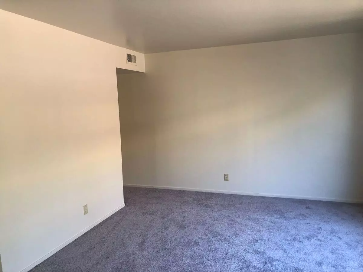 Coming Soon-nice 2 Bedroom Apartment Near Uc Berkeley And Telegraph Ave. photo 3