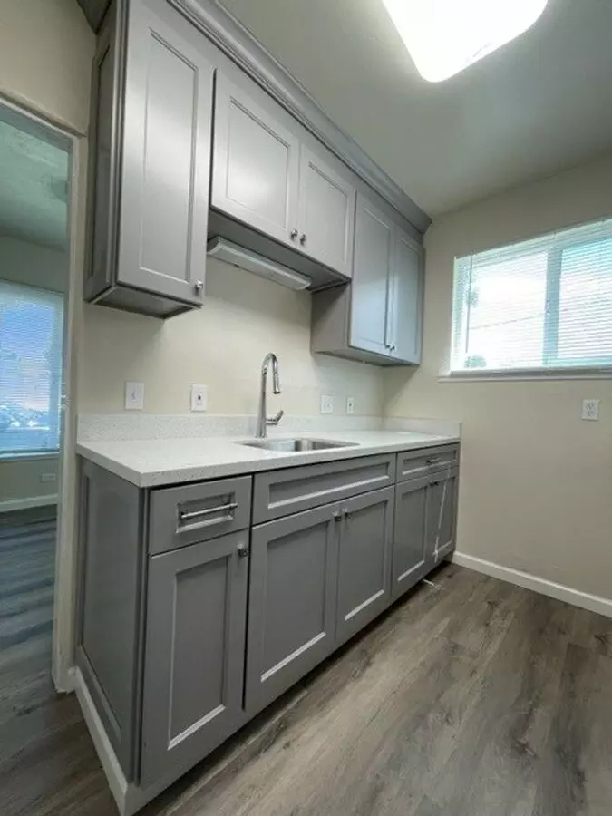 Two Story, 3 Bed 2 Bath Unit photo 5