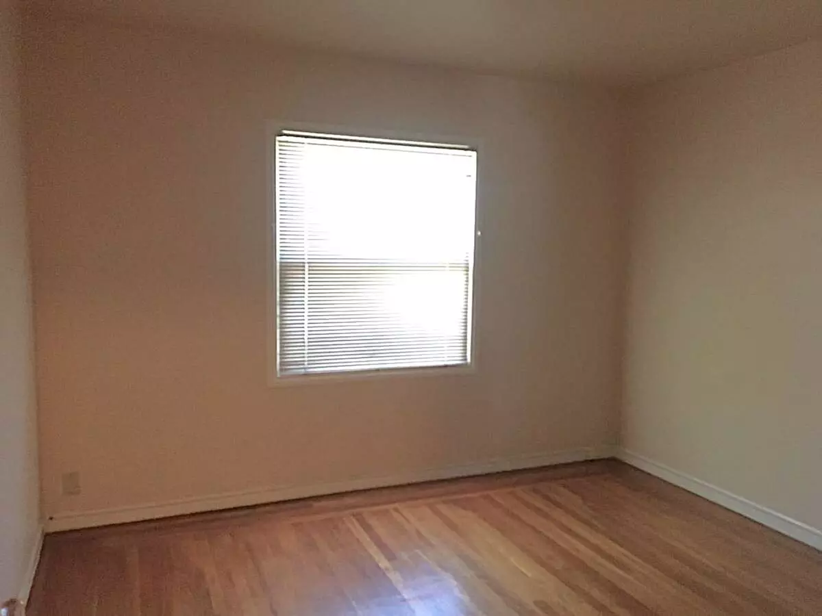 1424 Berkeley Way, Berkeley, CA 94702 photo 5