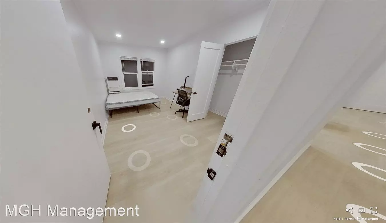 2414 Dwight Way photo 2