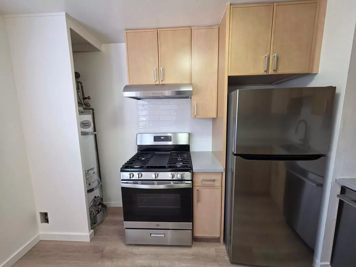 Newly Refurbished 2 Bed Across From Ohlone Park photo 3